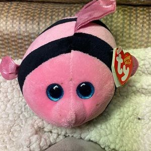 Gully ~ beanie ballz🐟